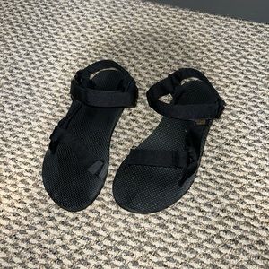Teva Universal Black Sandal